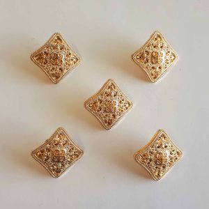 Square buttons 18mm